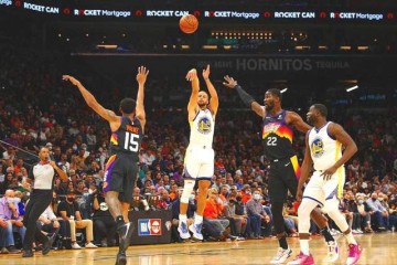  布克44分太阳力克西部榜首  