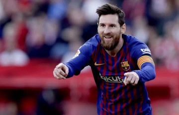  都灵德比火药味十足，主教练赛后指责判罚尺度  